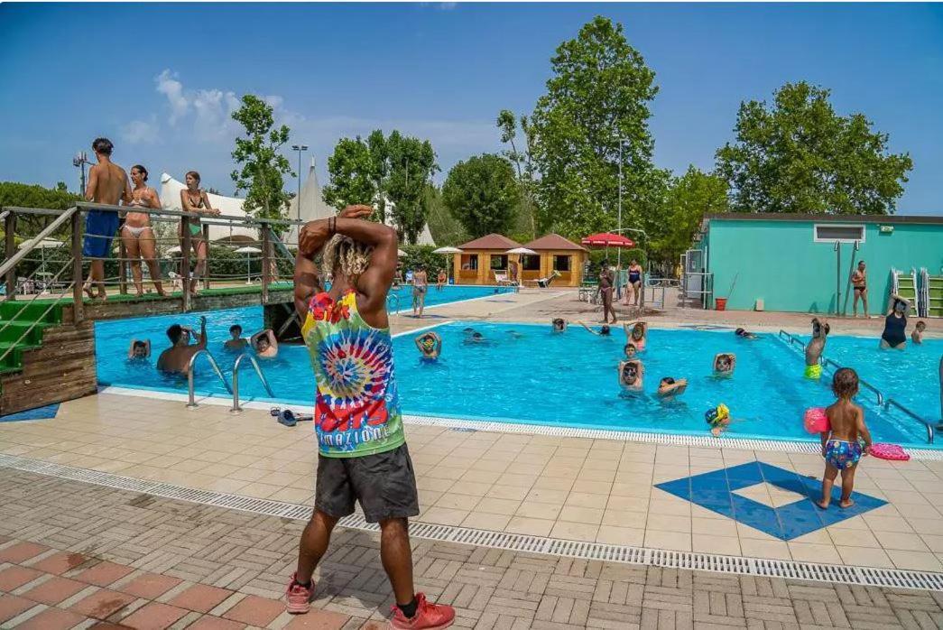 Vacanceselect Mobil Homes - Camping Pineta Sul Mare Camping Village Cesenatico Exterior photo